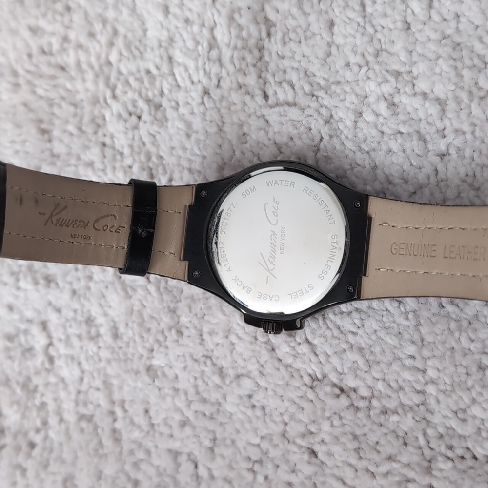 Kenneth Cole Black Buckle Waterproof Men's Analog Watch - Picture 4 of 6